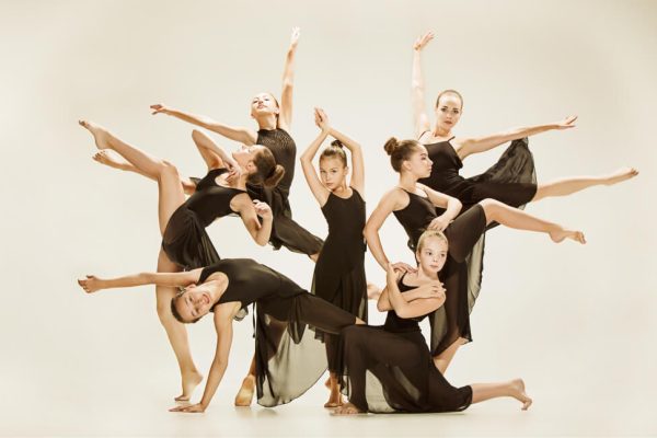 the-group-of-modern-ballet-dancers-2021-08-26-17-40-44-utc-1.jpg